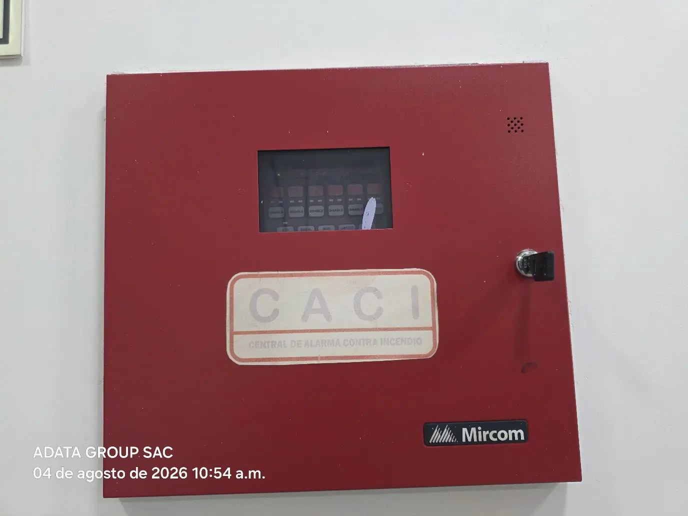 Panel de detección y alarma contra incendio